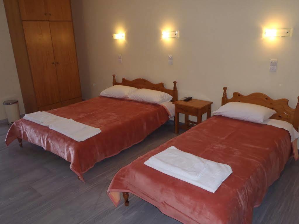Blue Sky Hotel - Petra - Lesvos - Greece Zewnętrze zdjęcie